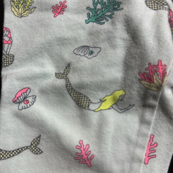 Girls 2 yrs size | Mermaid | Leggings | Gap - Picture 2 of 3